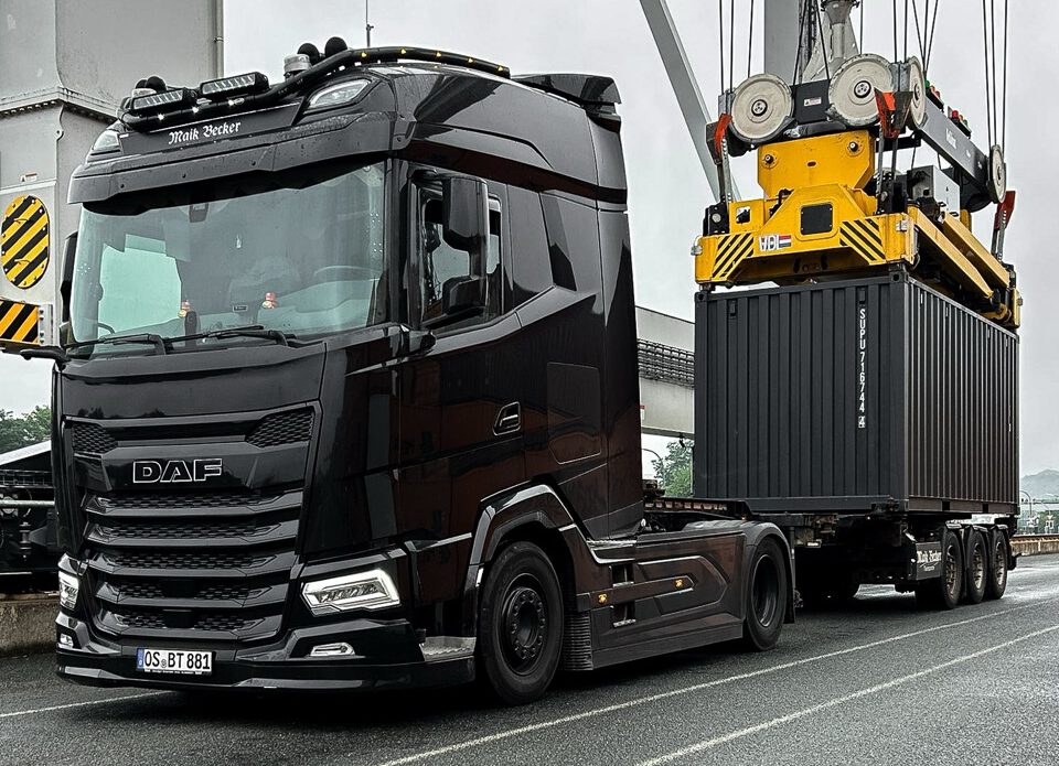 41 Maik Becker Transporte Hafen